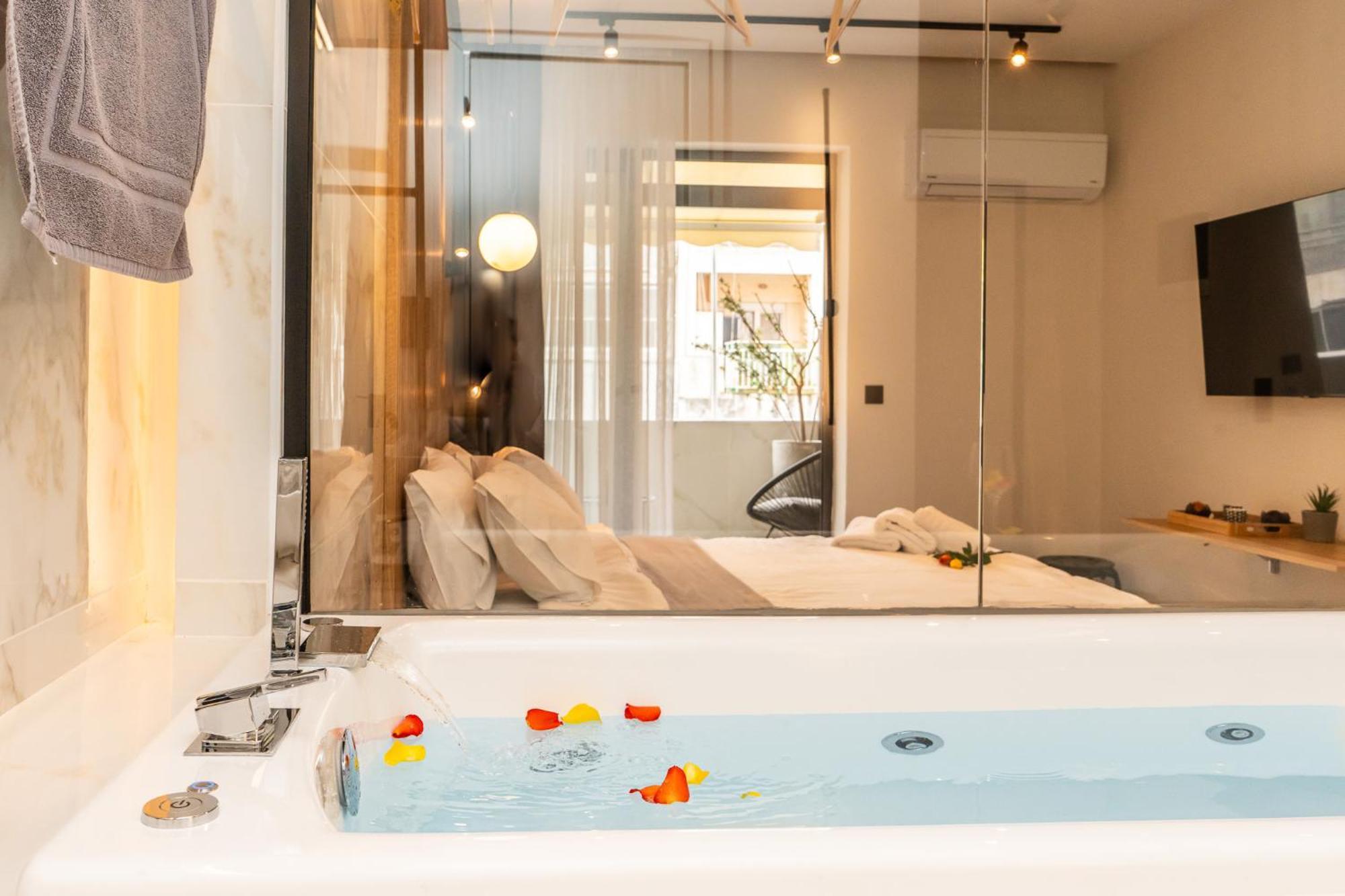 Luxury With Jacuzzi By Sea&thecity Soluň