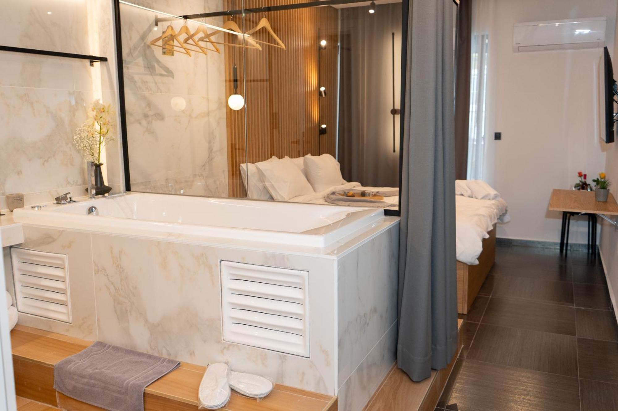 Apartmán Luxury With Jacuzzi By Sea&thecity