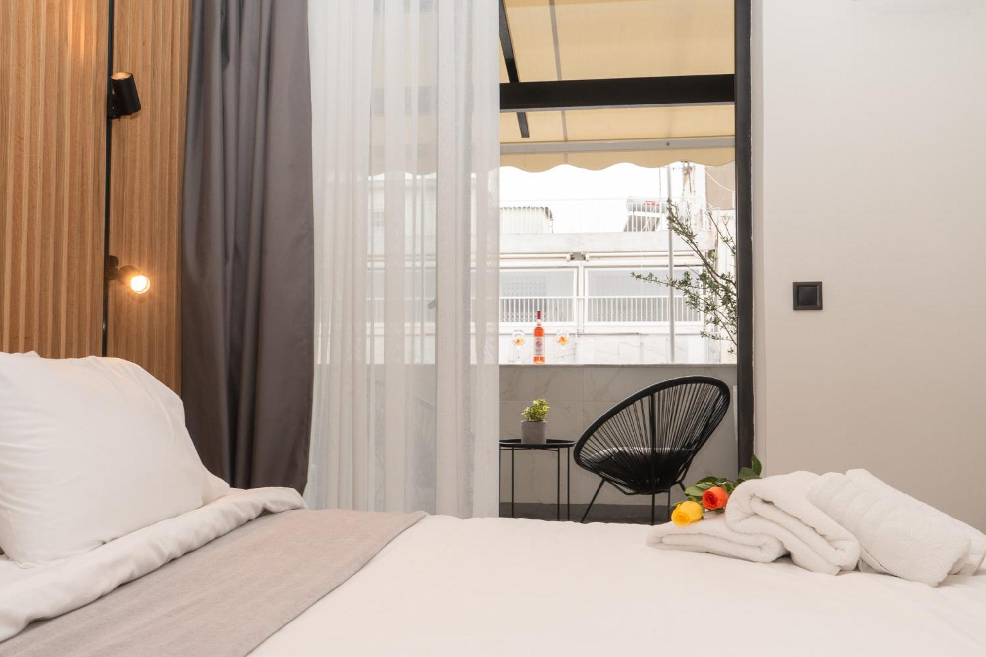 Luxury With Jacuzzi By Sea&thecity Soluň